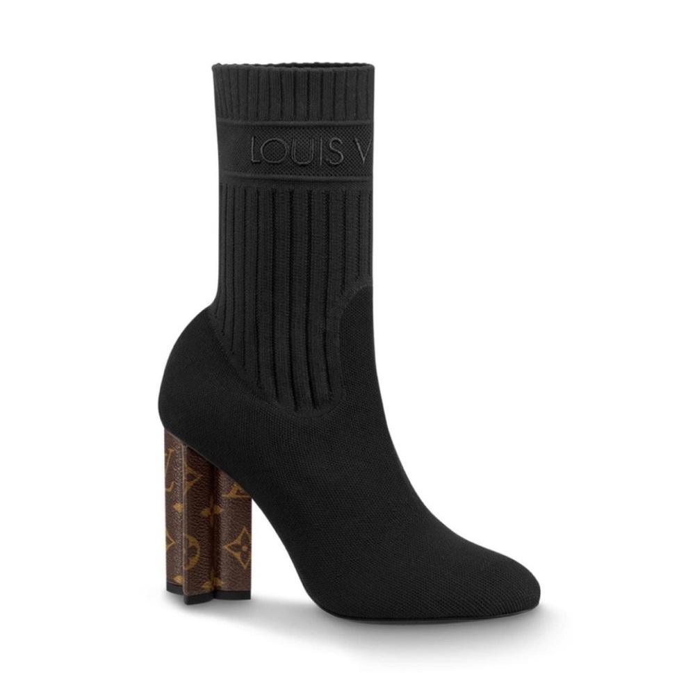 Louis Vuitton silhouette cloth ankle boots Size 38 but fits like a 37